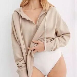 AERIE Cream Oversized Beach Weekend Hoodie Sweatshirt Size XS